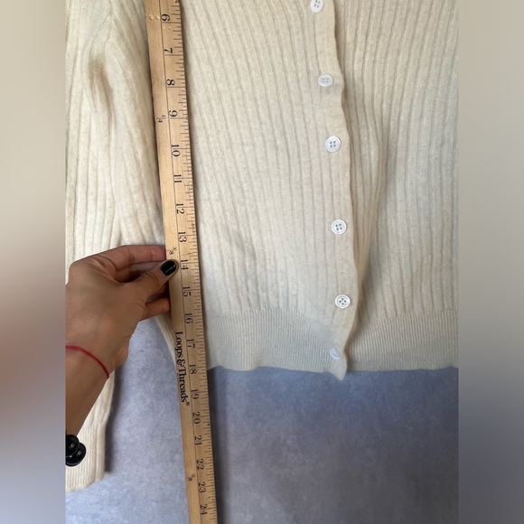 J.ING Ivory 100% Wool Cardigan OS - Picture 5 of 7